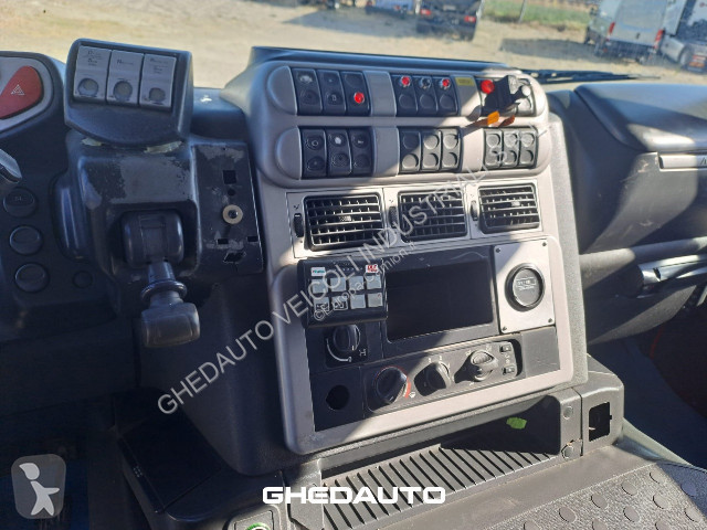 شاحنة Iveco Stralis AD190D42 - CASSONE RIB....