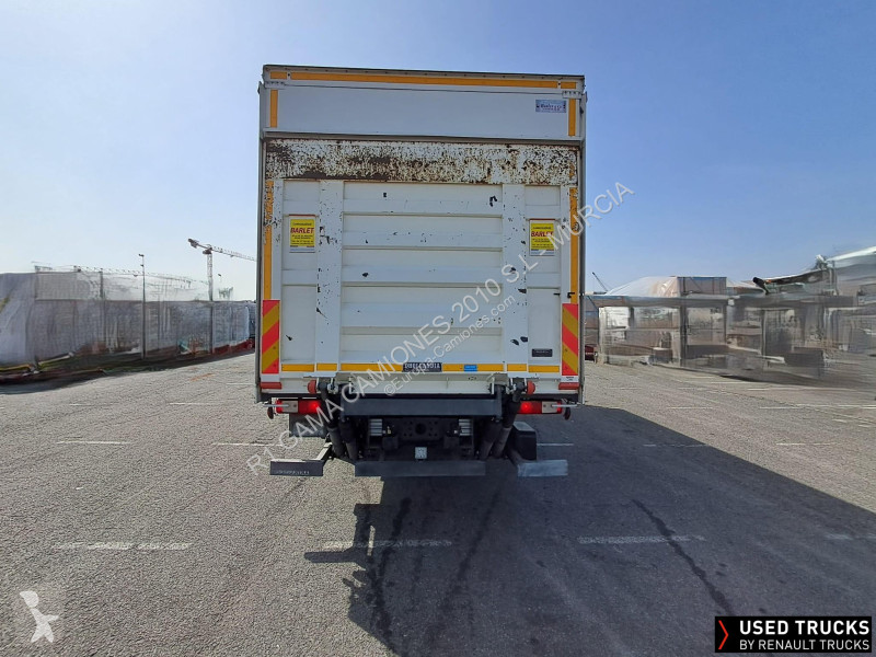 شاحنة Renault D Wide