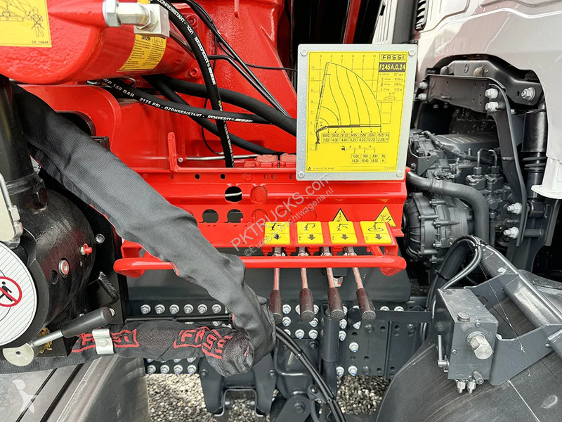 Camión Iveco AD380T43H AT Crane Truck (2 units)