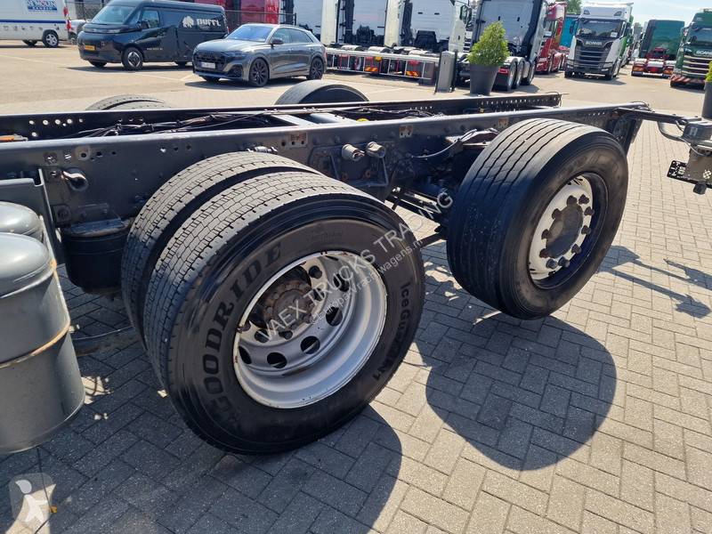 شاحنة DAF 530 6X2 - steel / air - steering axle...