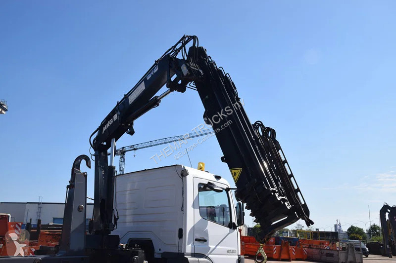 شاحنة Mercedes 1823 +Hooklift + MKG crane - 6x...
