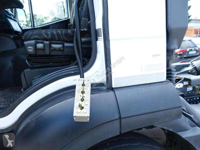 Грузовик Iveco 460 *Abrolkipper*6X2*