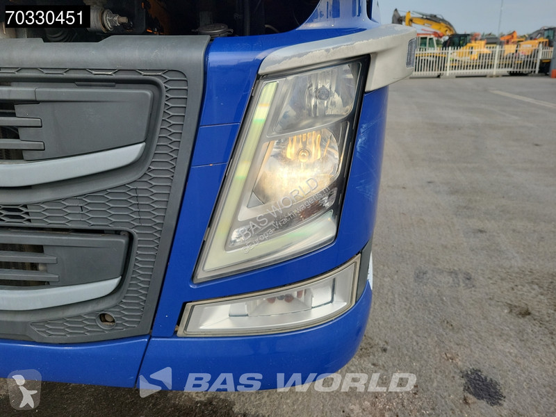 Lastbil Volvo 6X2 DayCab Lift+Steering Axle VDL...
