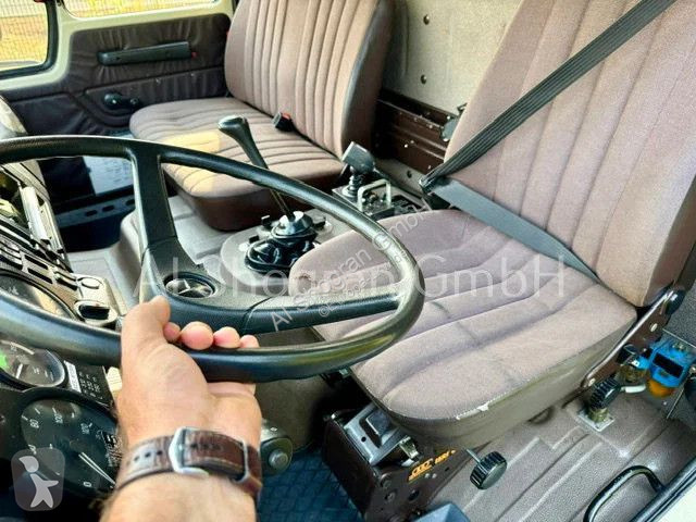 شاحنة Mercedes 1222 V6/...
