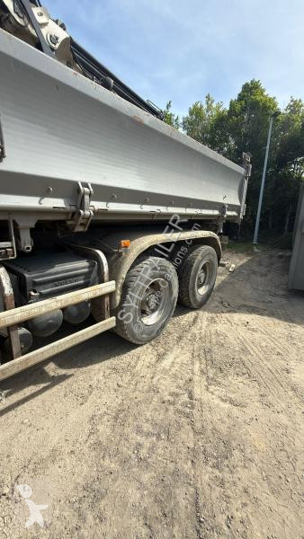 Camión Volvo 420