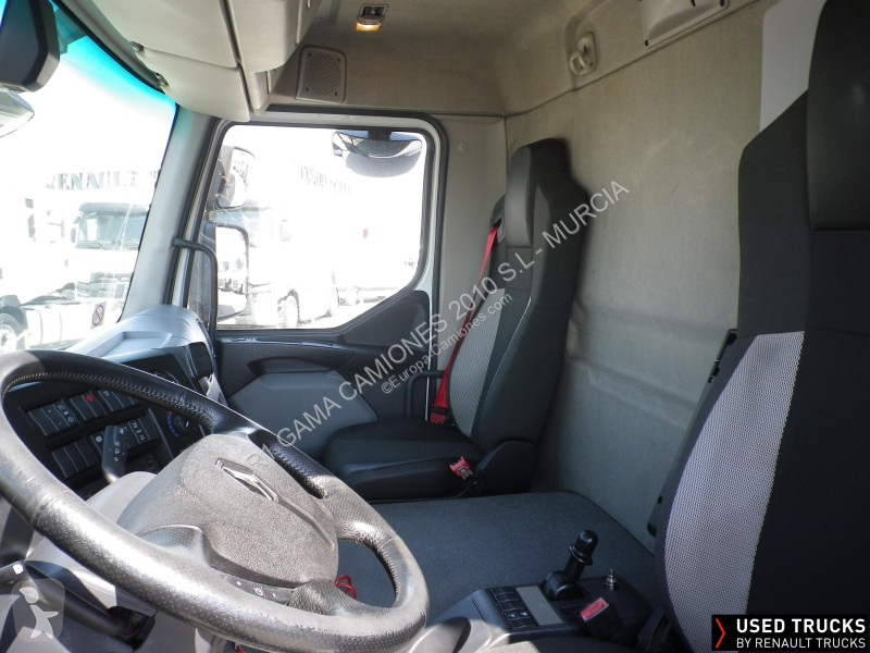 شاحنة Renault D Wide