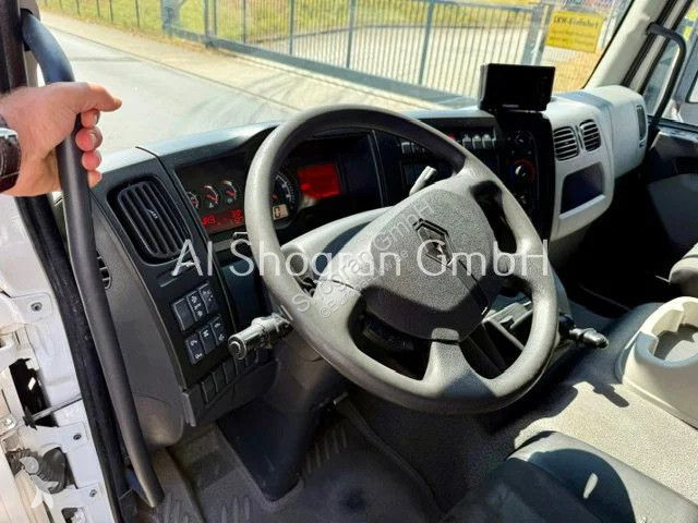 شاحنة Renault D 12.220 / Carrier Supra 750 / LBW