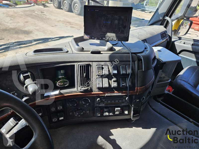 Betonárske zariadenie Volvo 480 8X4