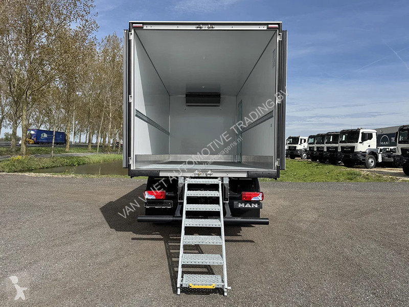 شاحنة MAN 18.250 Bb CH Refrigerated Box Truck