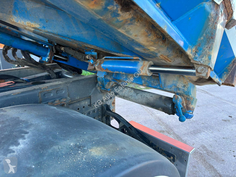 شاحنة Volvo 540 6x4 TANDEM AXEL LIFT / SIDE TIPP