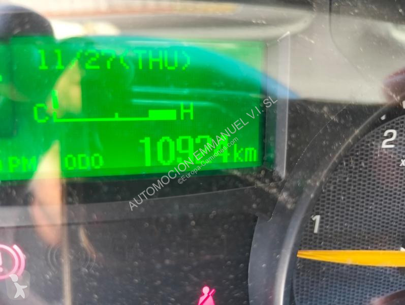 Ciężarówka Mitsubishi Fuso CANTER