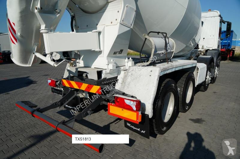 Betonárske zariadenie Mercedes AROCS 3240