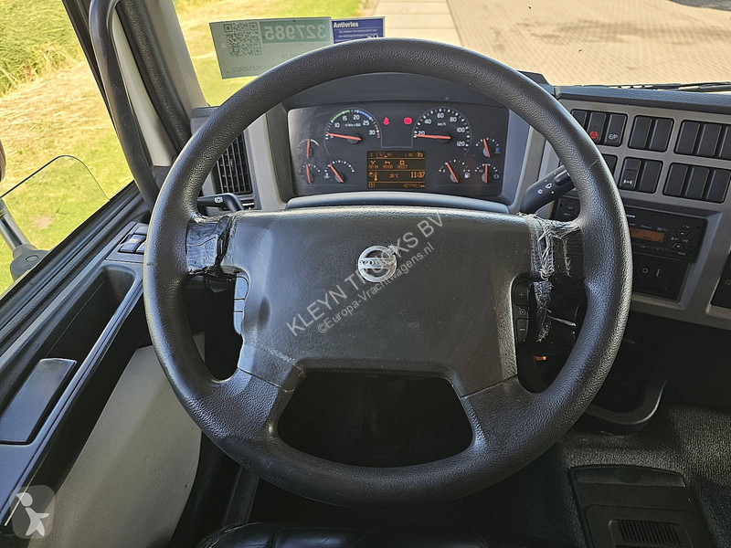 شاحنة Volvo 280.18 2T LIFT BOX 5.52 M