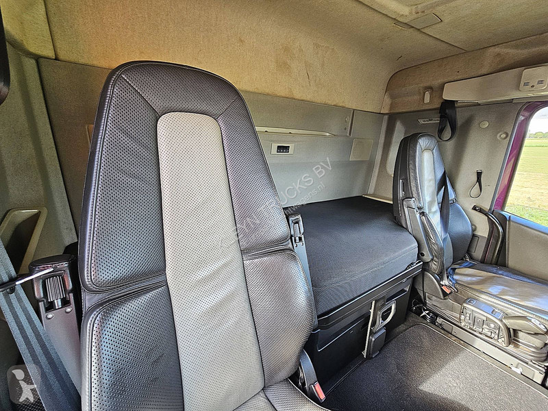 شاحنة Volvo 500 CLEAN CONDITION