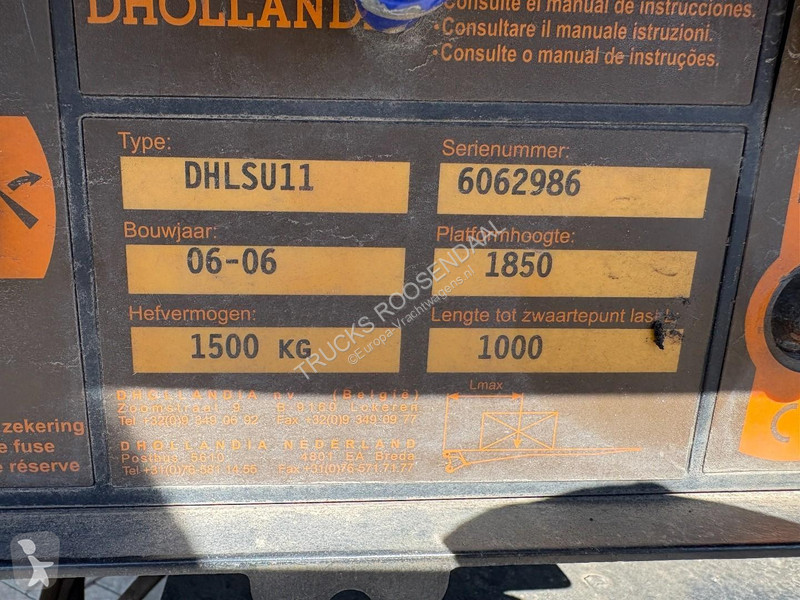 شاحنة Scania P230 + 3 PEDAS + 19t + OADIFT 1500 KG