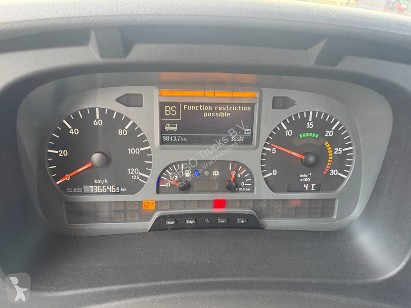 شاحنة Mercedes 1833 met Palfinger PK12000...