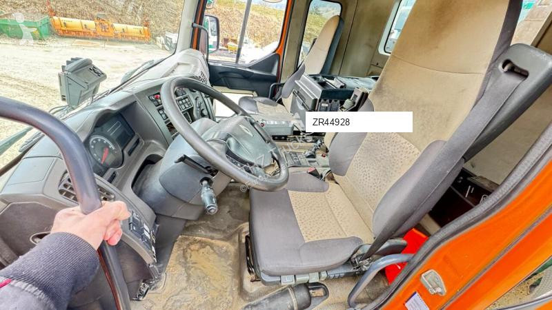 شاحنة Renault 450