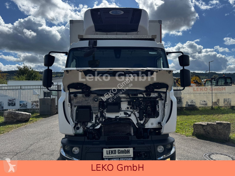 شاحنة Renault D Mit Carrier Sp 850