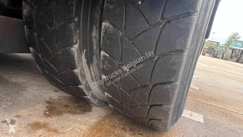 شاحنة Mercedes 2533 (VIDANGEUR / VACUUM /...