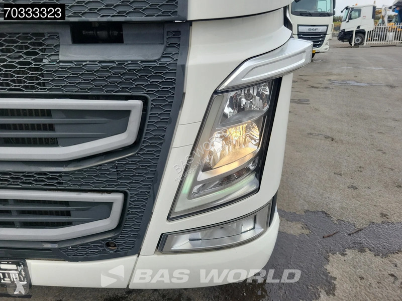 Camion Volvo 460  6X2 chassis Full Air...