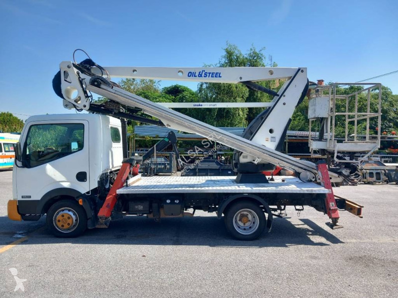 Camión Nissan 21.12