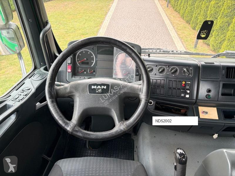 Vrachtwagen MAN TGA 35.390