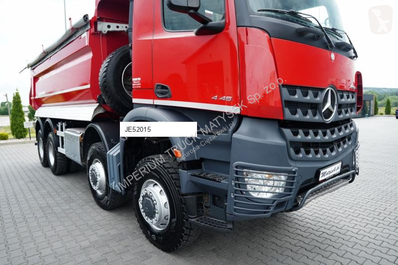 Vrachtwagen Mercedes 4145