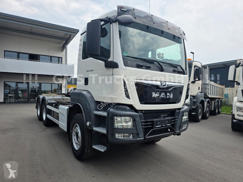 Camion MAN 33.470 / 6X4 / Hiab /33ton Chassis/...