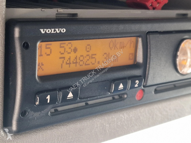 Camión Volvo 330 4x2 - Frigoblock frigo - Zepro...