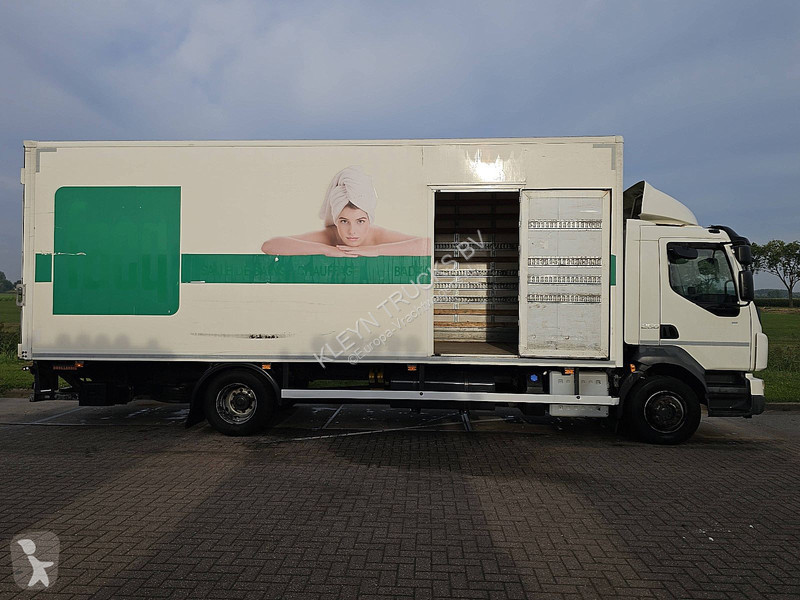 Vrachtwagen Volvo 25012