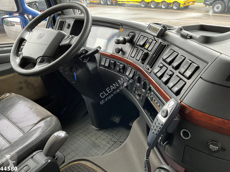 Camión Volvo 520 8x4 Euro 5 Hiab 24 Tonmeter...