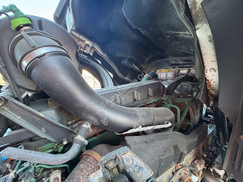 Camion Volvo FM 300 6x6 FOR SALE AS CHASSIS /...