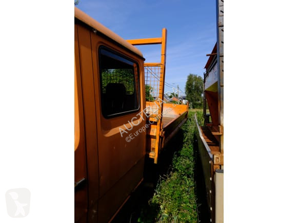 Vrachtwagen Mercedes 812 DE