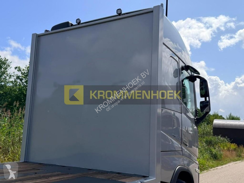 Трал Volvo FH 500 8x2 Machine transporter | New