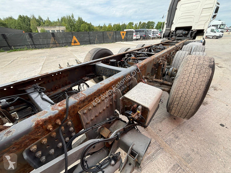 Camión Volvo 540 8x4*4 9 TON FRONT AXLE /...
