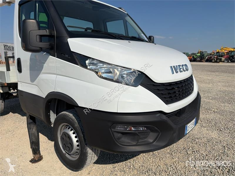 Camion Iveco 19-8,5 HQ 19 m on Iveco 35-140...