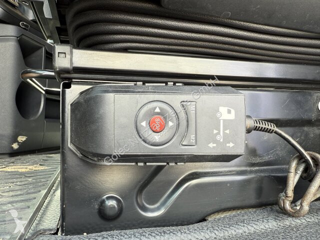 Camion Mercedes 1851 4x2 BL Fahrgestell...