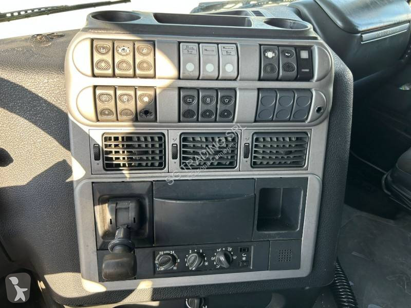 Camión Iveco 260 S 45