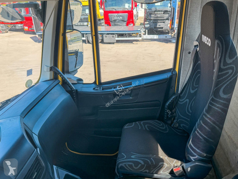 Camión Iveco TRAKKER 360 Kipper 4,90 m HIAB 122...