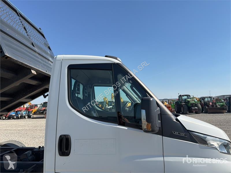 Furgoneta Iveco