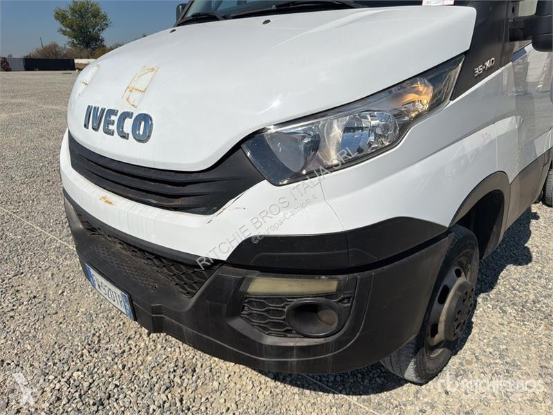 Furgoneta Iveco