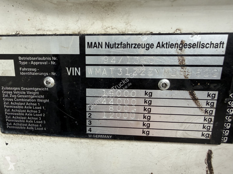 Kamion MAN F2000 Kran HMF 2000 bis 23 Meter