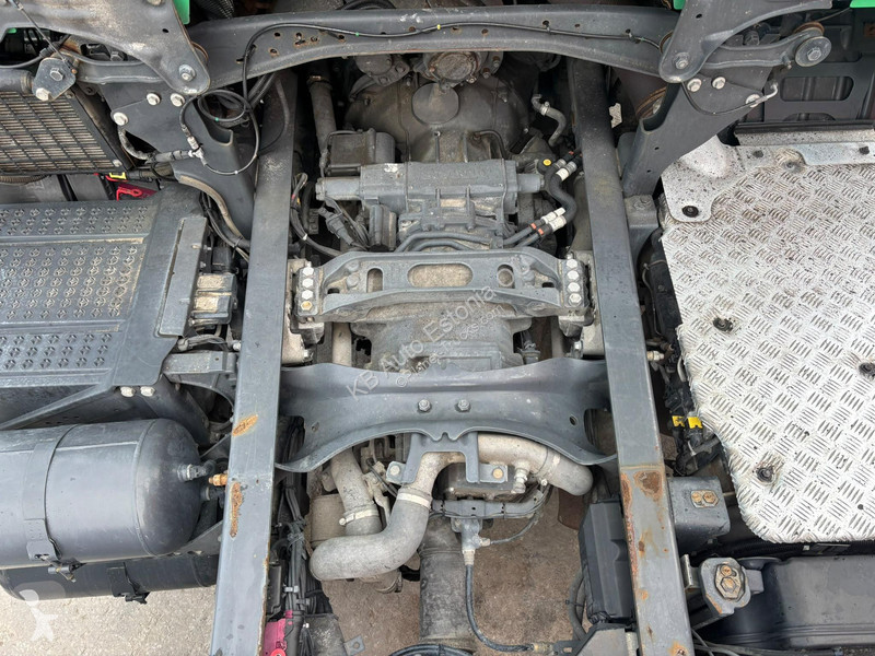 Camión Scania R 650 8x4*4 RETARDER / CHASSIS...