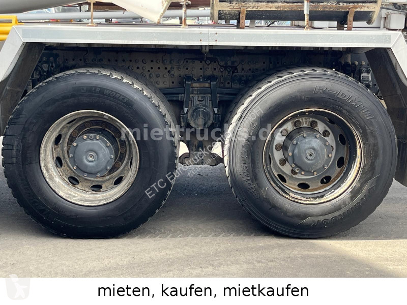 Camión Mercedes 8x4 Putzmeister 10cbm/big axle