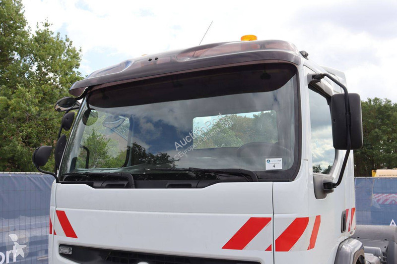 Tahač Renault HD300-19T
