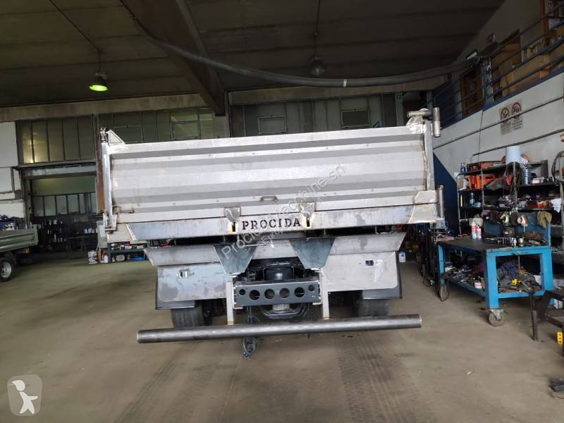 Camión Iveco AD 260 S 31 X/P