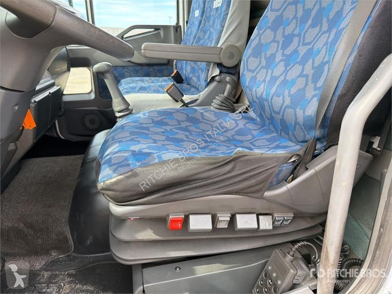 Kamion Iveco 140E28 4x2 Refrigerated Truck