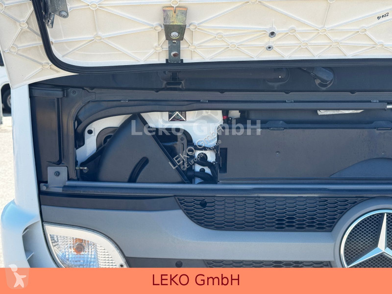 Camión Mercedes 1218