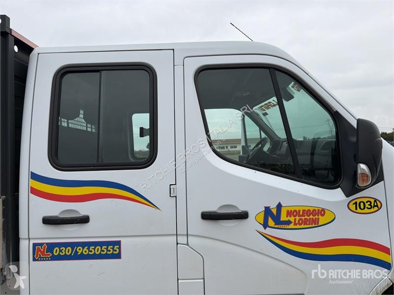 Kamion Opel Crew Cab Flatbed Truck