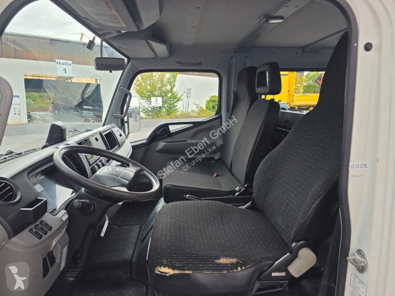 Kamion Mitsubishi Fuso 7C18D DoKa 7 Sitze AHK
